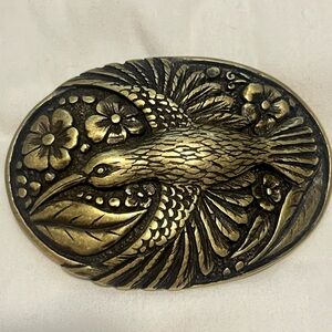 Hummingbird belt buckle